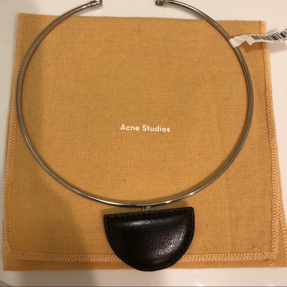 NWT Acne Studios moon choker
